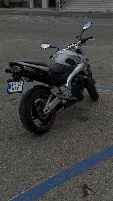 Suzuki GSR 600 2006