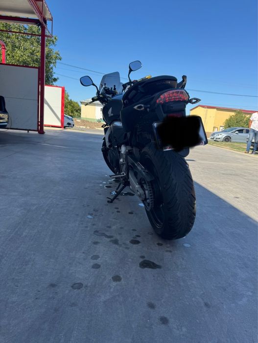 Honda Hornet CB600F, 3700 euro negociabil la fata locului