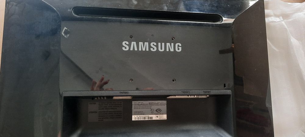 Продам монитор Samsung