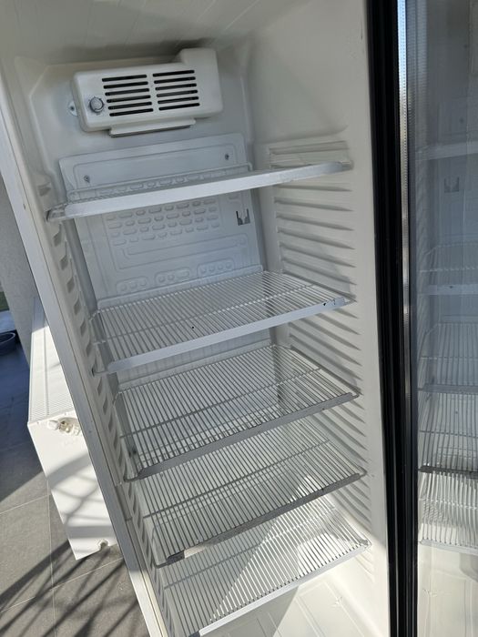 Vitrina frigorifica frigider bauturi