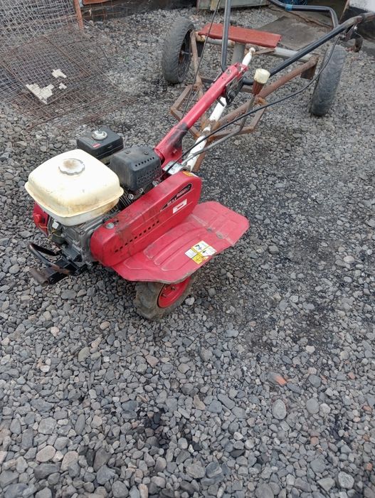 Мотоблок,с прицепом ,фрезами