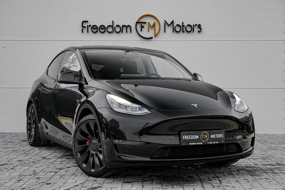 Tesla Model Y Panoramic, Performance, Camere 360, 4x4, Garantie Tesla 12 luni
