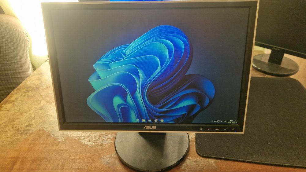 Монитор Asus VW193 VGA 19″ LCD