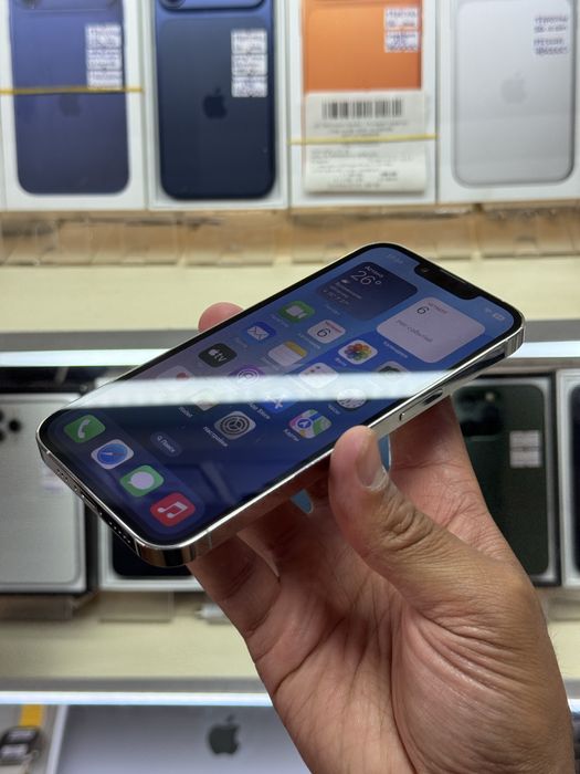  iPhone 13pro 5G 128gb zd/a silver