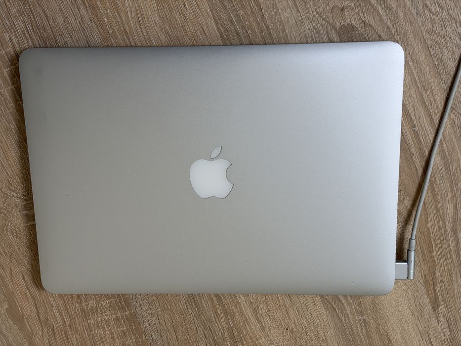 Apple MacBook Pro A1502 Stocare 128Gb, RAM 8Gb
