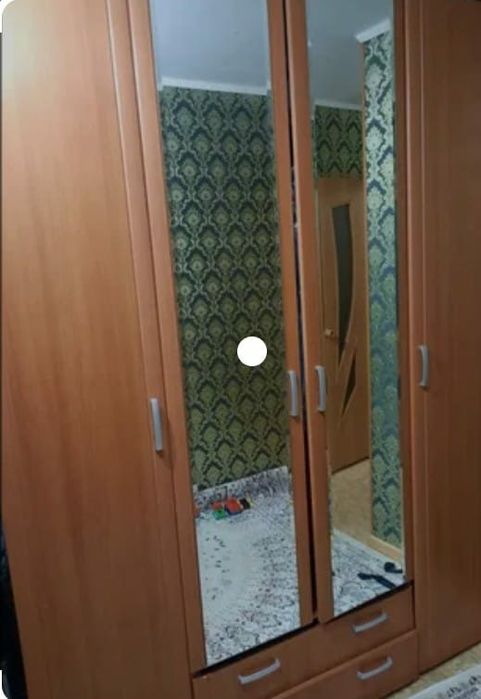 Продам спальный гарнитур