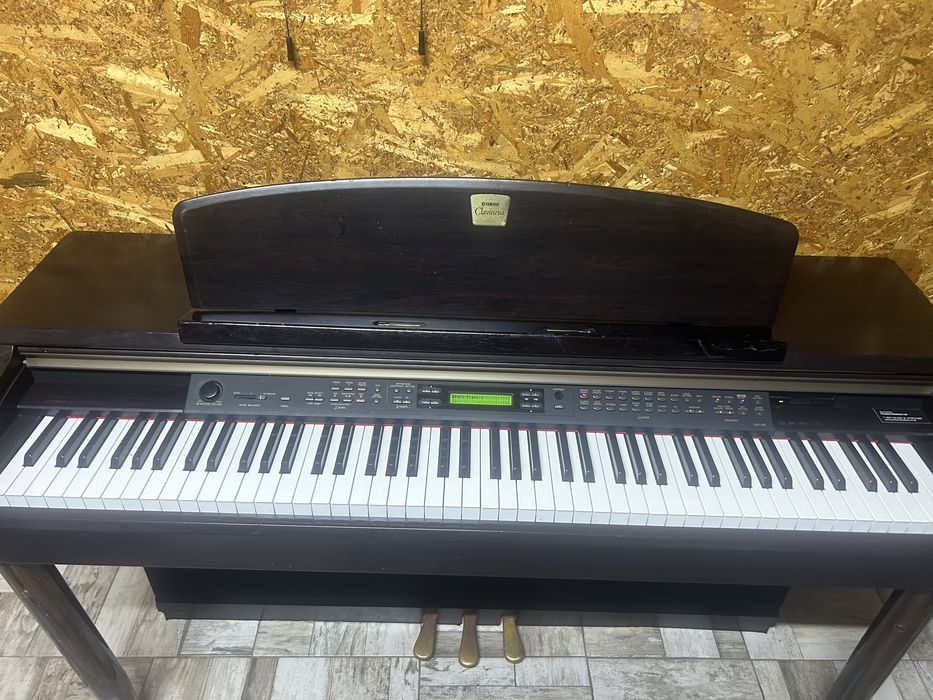 Pian Yamaha Clavinova CLP-170