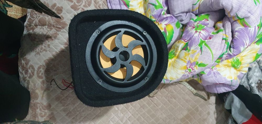 Сабвуфер активный