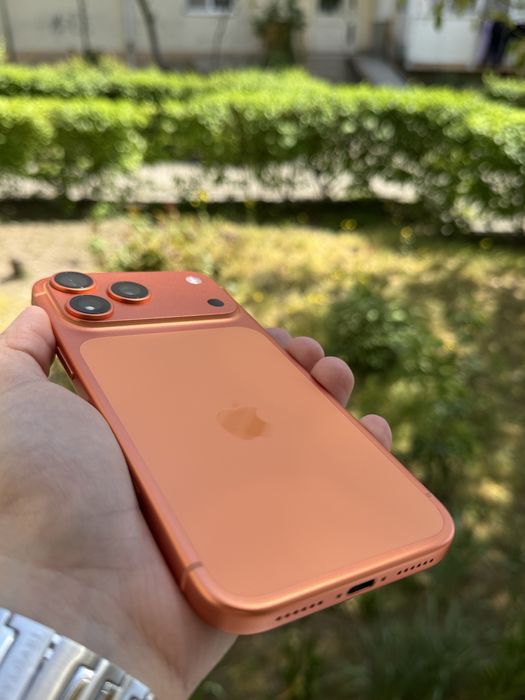 iPhone 17 Pro Max - 512 GB - Cosmic Orange -