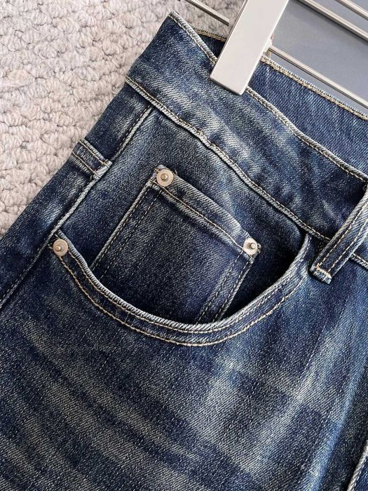 Aduc pe comanda Blugi Descent orice model