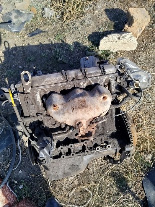 Запчасти на мазда 323