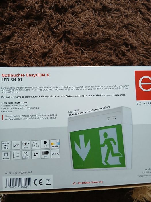 Vând indicator de iesire de urgenta nou