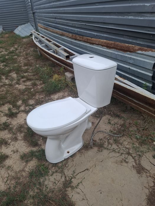 Унитаз для уборной