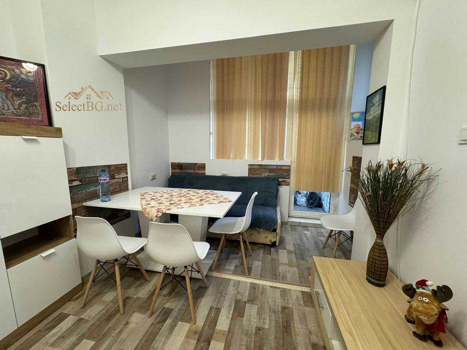 Продава се Едностаен апартамент в Велико Търново, Център - 35 кв.м за 1943 €/кв.м - Снимка #1