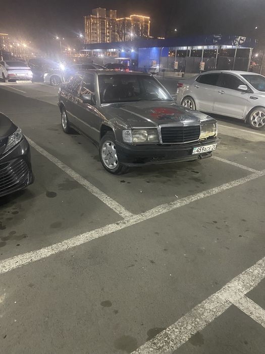 Продам мерседес 190