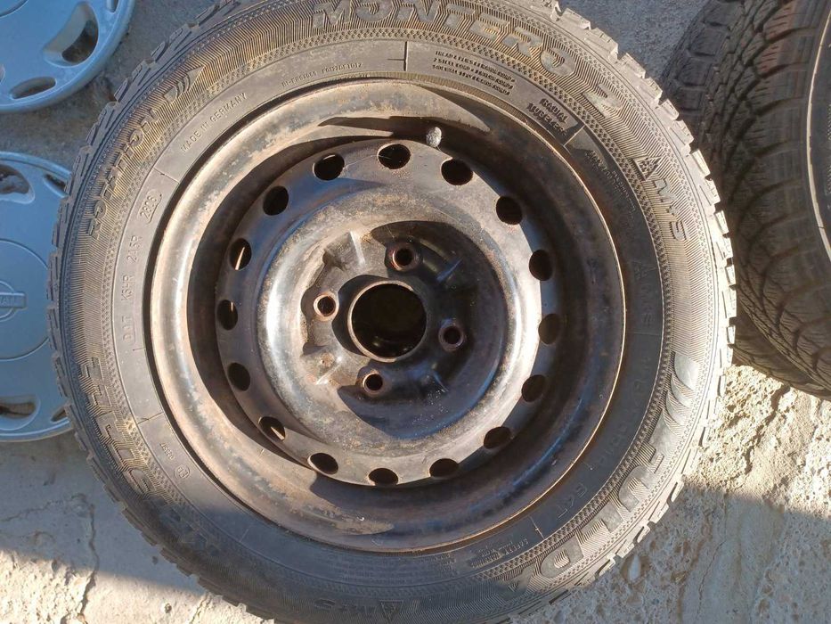 Нисан Примера /Nissan Primera 1.6 (90 Hp)/ + джанти със зимни гуми