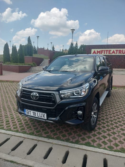 Proprietar , vând Toyota Hillux