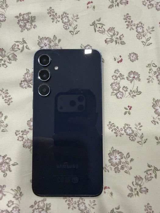 Самсунг А55 5G.      .