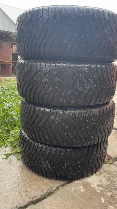 Зимние шины 285/50R20