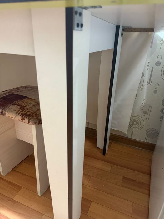 Кухонный стол и стульчик