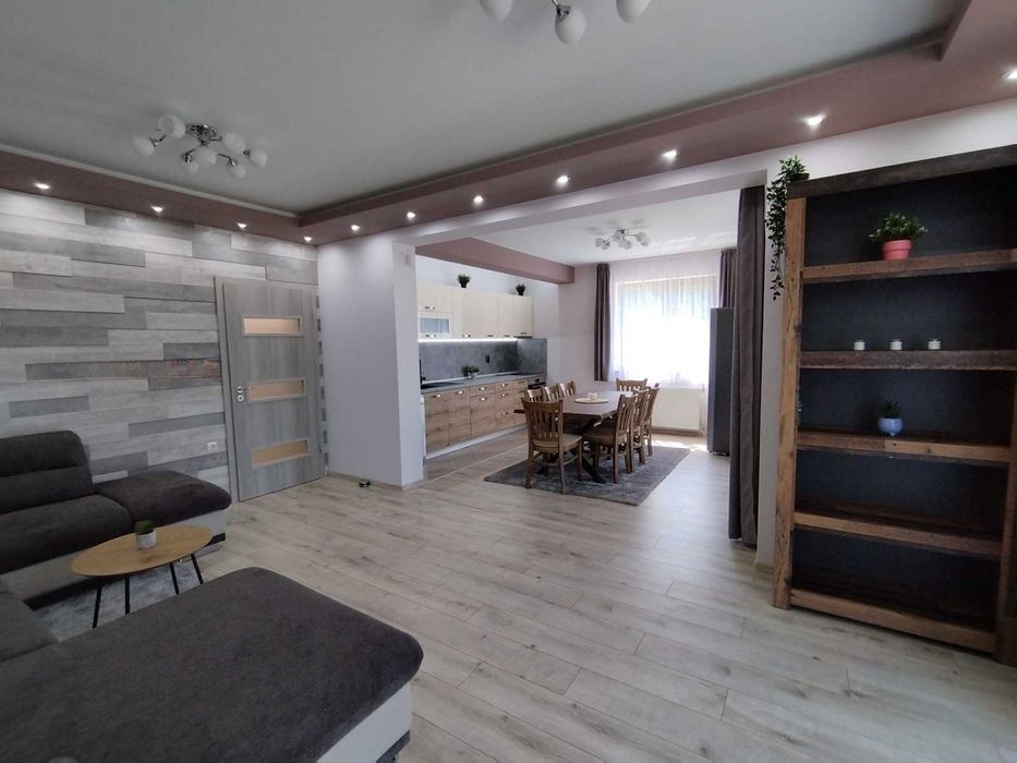 Дава се под наем Къща в с. Драгичево, Област Перник - 194 кв.м за 1020 € - Снимка #1