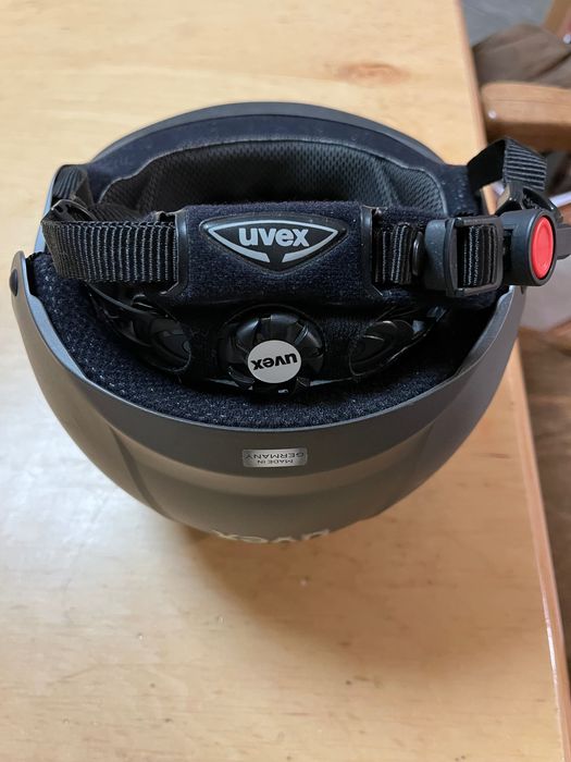 Каска за езда UVEX