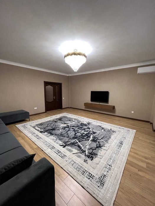 Продается СРОЧНО!! 3х ком в м АЙБЕК 110м2 ул. Тарас Шевченко !!