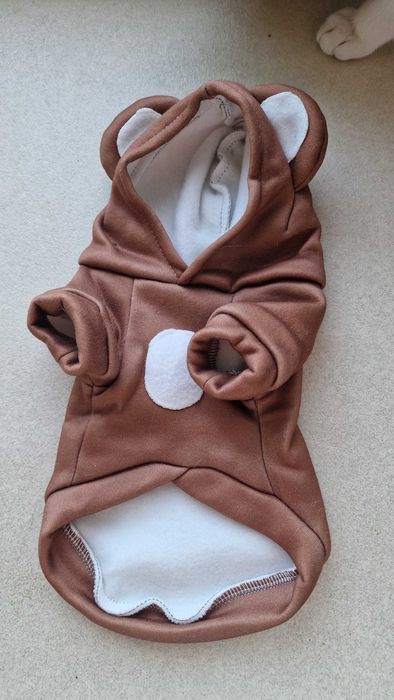 Дрехите за котки и малки куче