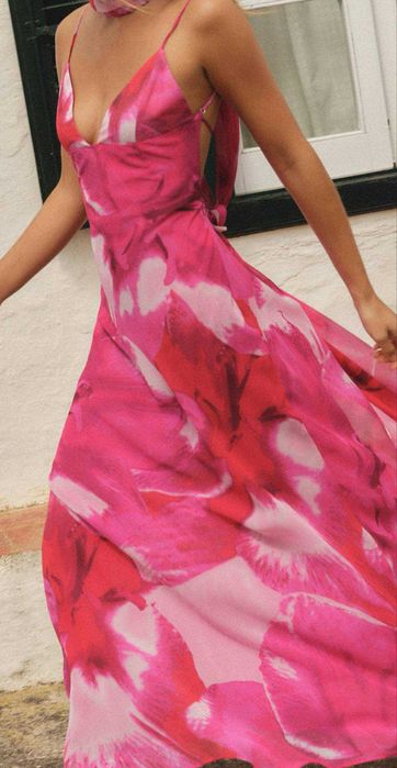 Зара Viral рокля НОВА