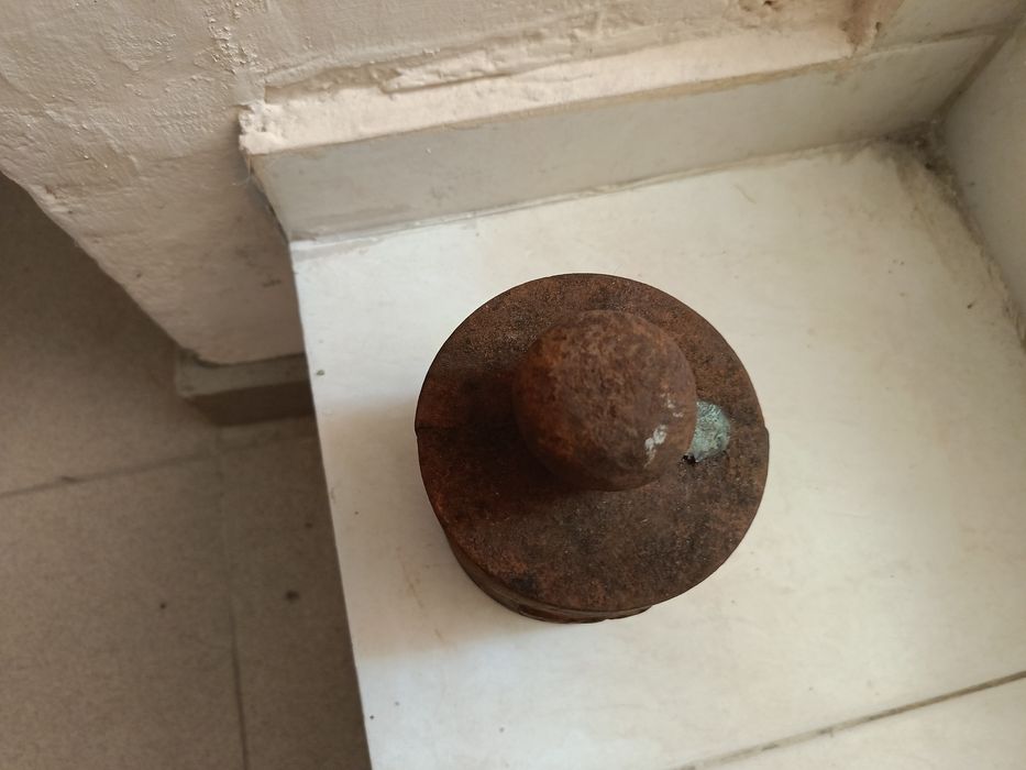 Стари тежести за кантар