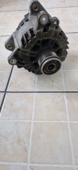Vând alternator Volkswagen TIGUAN