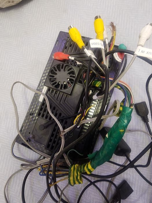 Avto monitor holati yangi 1 oy ishlatilgan
