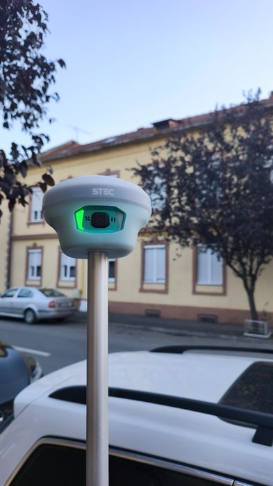 GNSS RTK STEC PRO GNSS LASER 200m2xcamera Ar 1808 canale,Hi Target,Sin