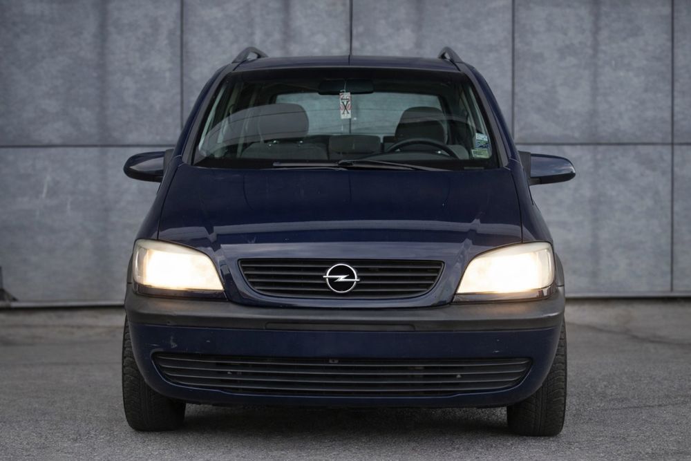 Opel zafira 1.8i
