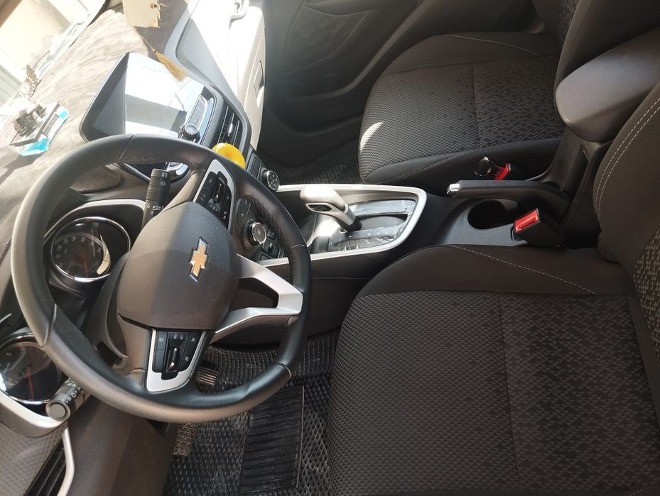 Chevrolet Onix 2025 — 3