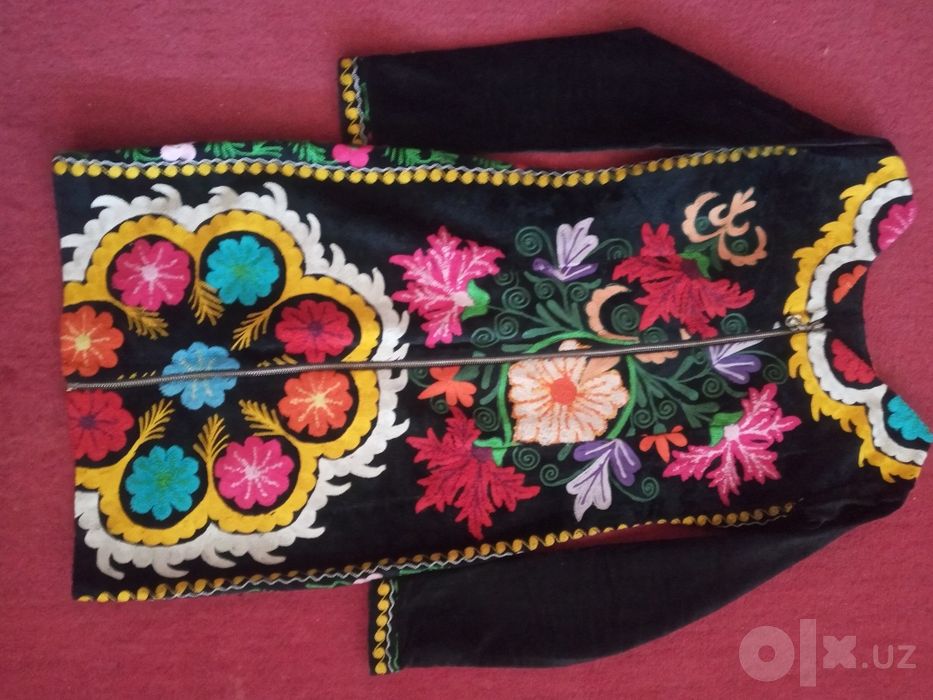 .Ayolar kiyimi. Xolati yaxshi.