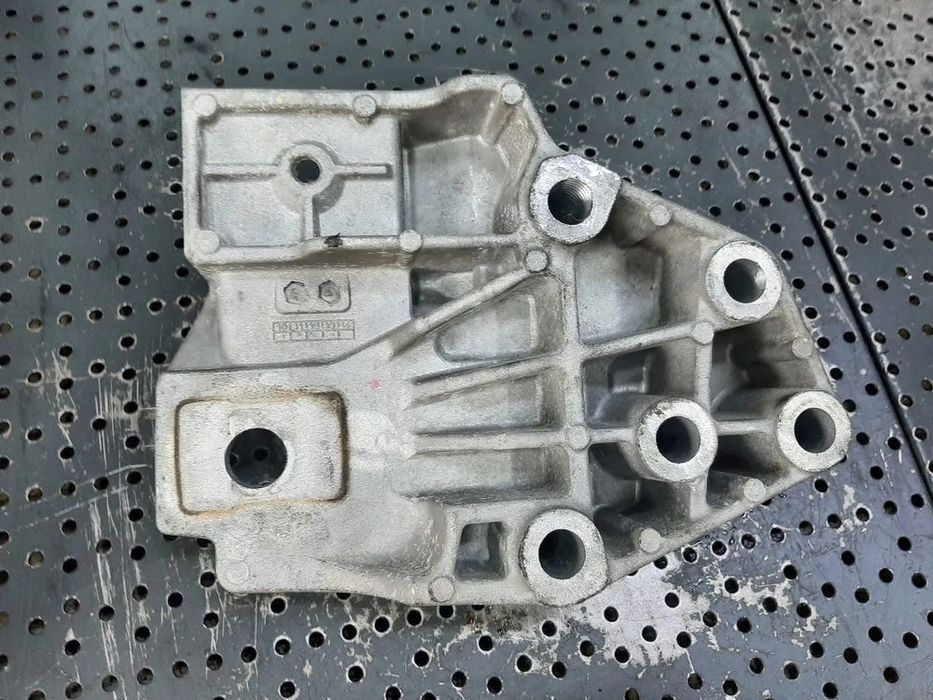 suport motor 2.2 d 224dt  land rover range rover evoque l538  bj32-6p096-aa