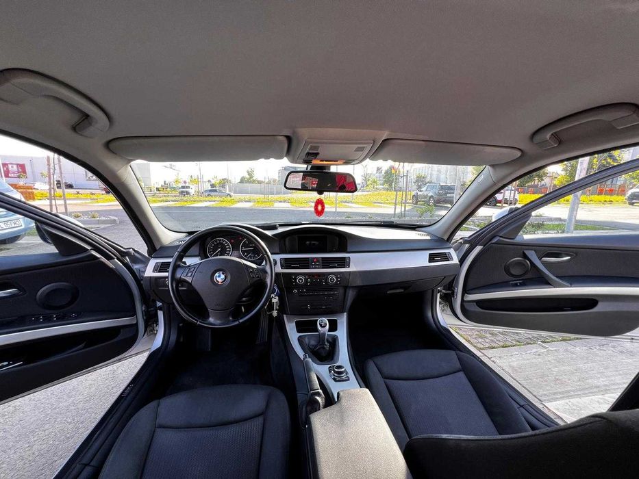BMW 318d Touring (E91) – 2011 – Bine întreținut, distribuție schimbată recent