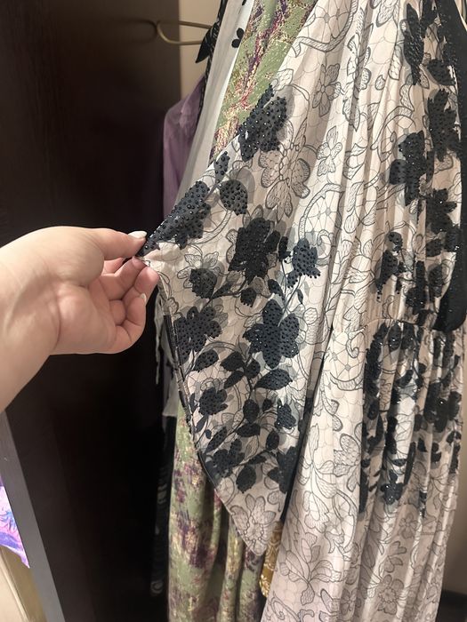 Платье нарядное красивое