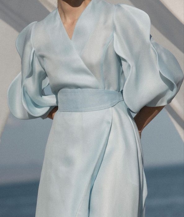 Продам платье Malli