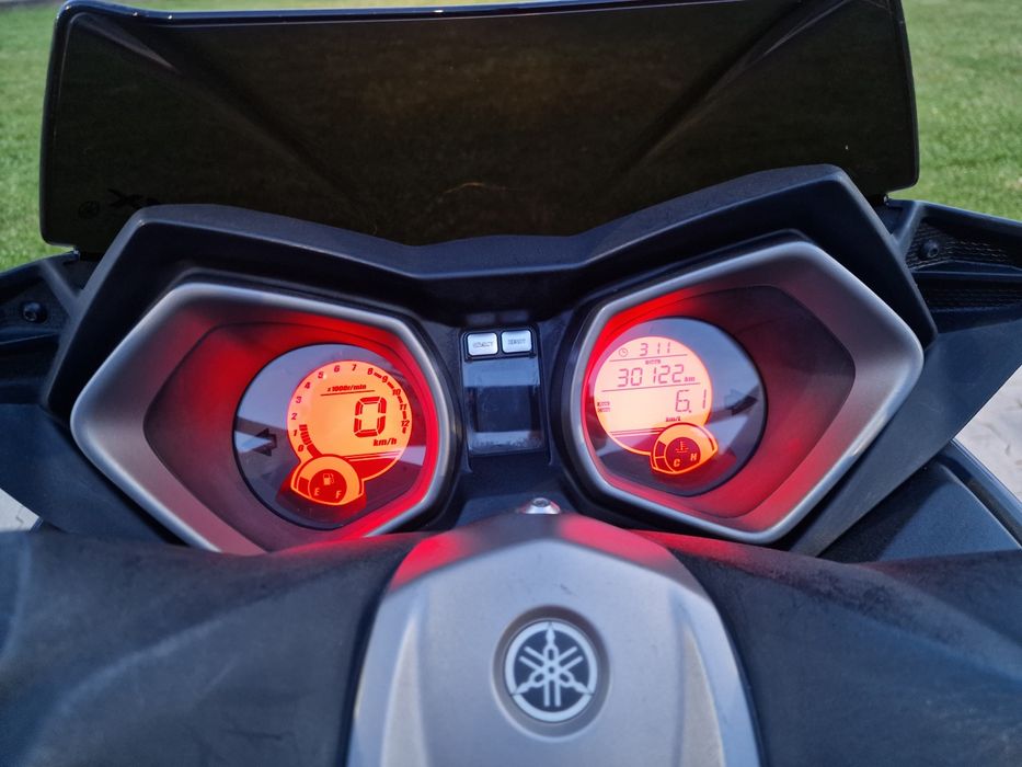 Yamaha x-max 250 2015