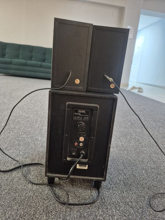 Аудиосистема (компьютерные колонки, музыкальный центр) microlab