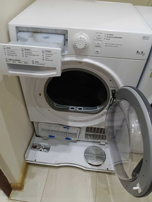 Пералня и сушилня Ariston