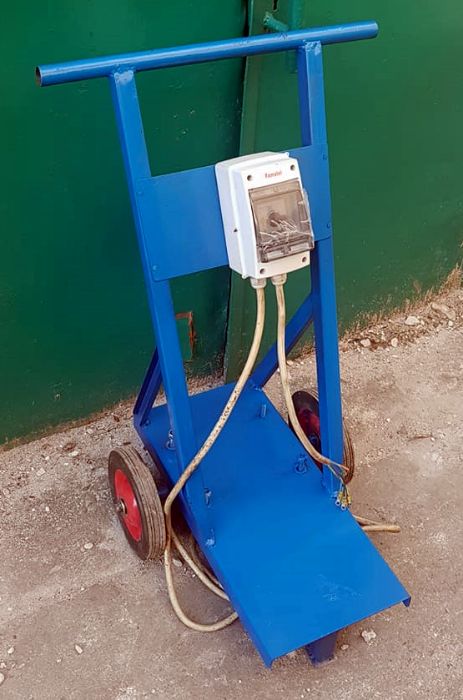 Cadru mobil pompa spalatorie auto /suport grup pompant