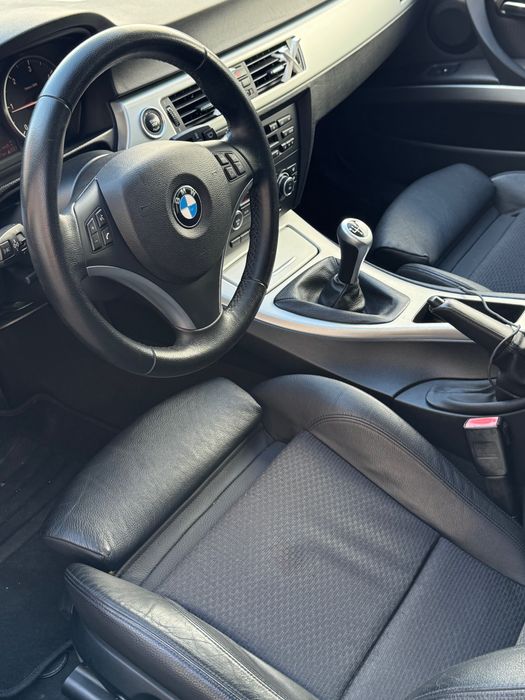 BMW E91 2.0D 2011 înmatriculat