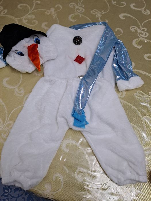 Продаю новогдние костюмы