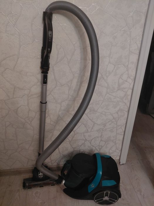 Пылесос тефаль . Очень мощный
