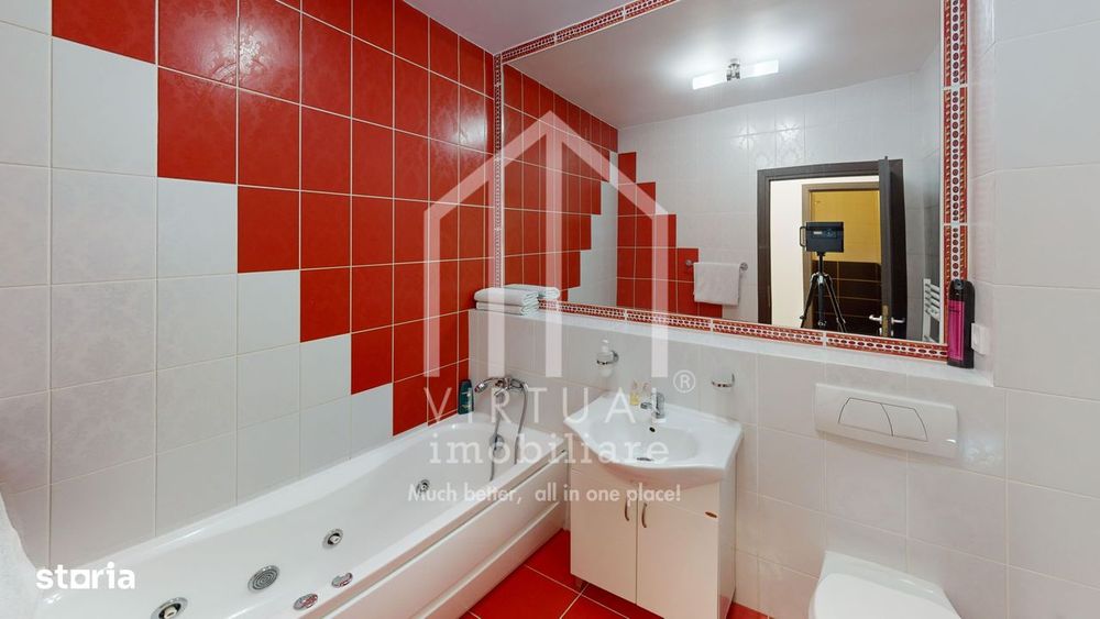Apartament cu 3 camere, 92mp utili+teresa 23mp, bloc cu lift, etaj 2