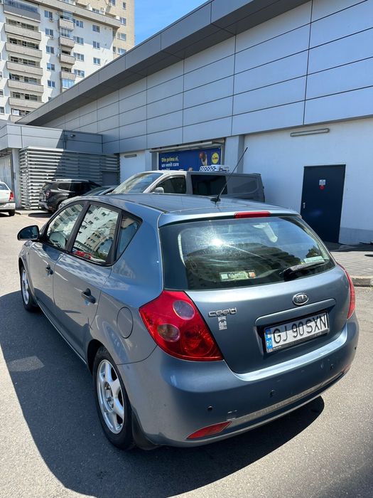 Kia Ceed 2009 • 1.4 Benzină • Unic Proprietar • AC • 2 Seturi Roți • 200.000 km