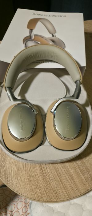 Casti Bowers & Wilkins